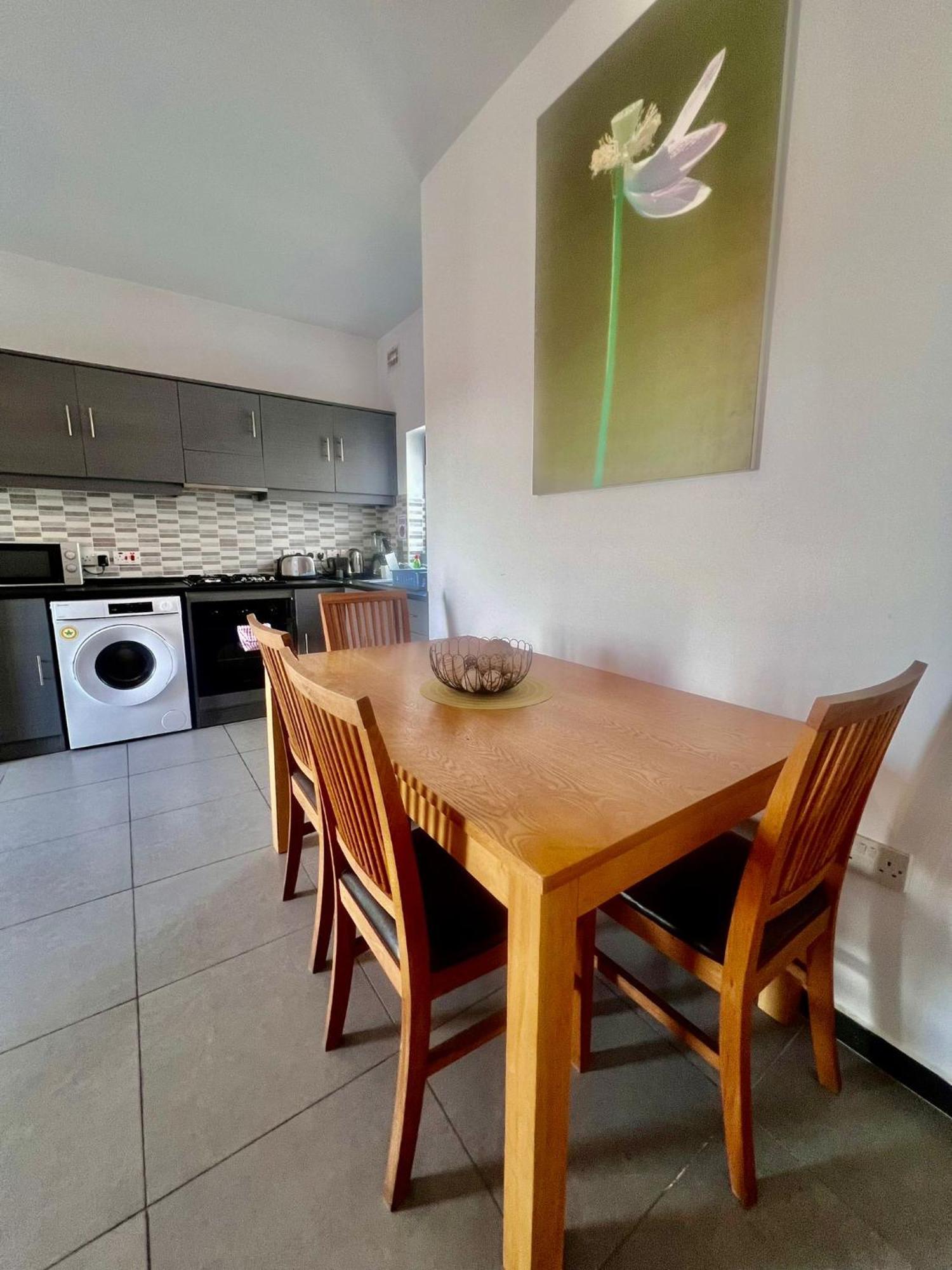 83/3-Lovely 1 Bedroom Penthouse ビルキルカラ エクステリア 写真